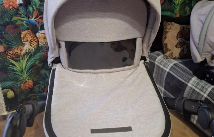 Продам коляску 2 в 1