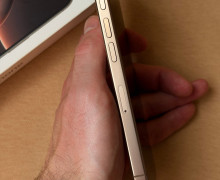 Продаю iPhone 16 Pro 128GB золотистый