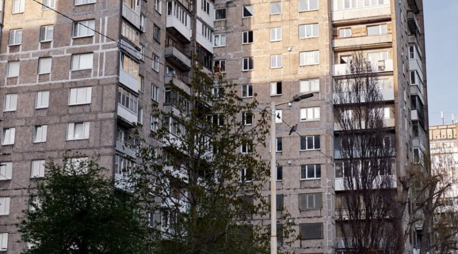 В Калининграде дом № 70 оказался под угрозой обрушения из-за трещин в несущих конструкциях