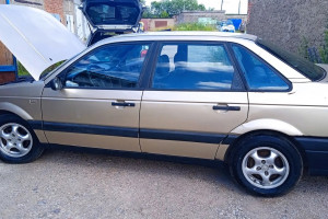 Volkswagen Passat, 1988