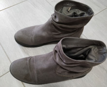 Продам полусапожки, искусственная замша, размер 39