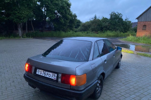 Audi 80, 1988