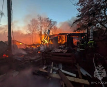 Пожар в кафе «Маяк» на Куршской косе: открытое горение охватило 500 квадратных метров