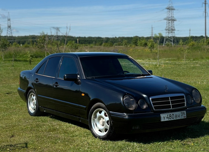 Mercedes-Benz Другая , 