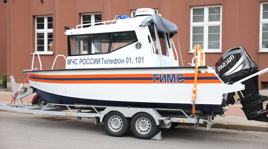 Подразделения МЧС в Калининградской области получили новую спецтехнику