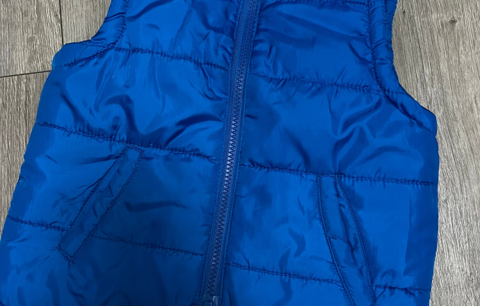 Продам детские жилетки, размер 92