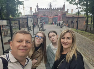 Гости из Брянска рассказали о ценах на такси и особенностях Балтийского моря в Калининграде