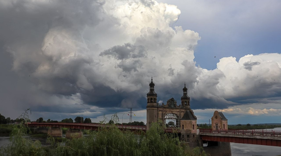 Кучевые облака над Советском: фоторепортаж