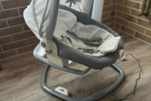 Продам электронные качели-шезлонг Joie Serina 2 в 1