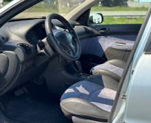 Peugeot 206, 2002