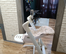 Продам кроватку с матрасом и стульчик-качель