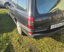 Opel Omega, 