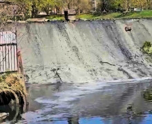 Жители Калининграда сообщают о загрязнении и запахе в Гагаринском ручье