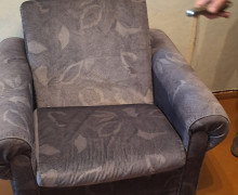 Отдам даром 2 кресла и 2 шкафа