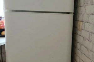 Продам двухкамерный холодильник INDESIT