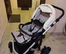 Отдам даром коляску