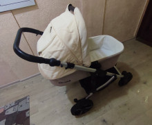 Отдам даром коляску