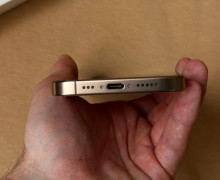 Продаю iPhone 16 Pro 128GB золотистый