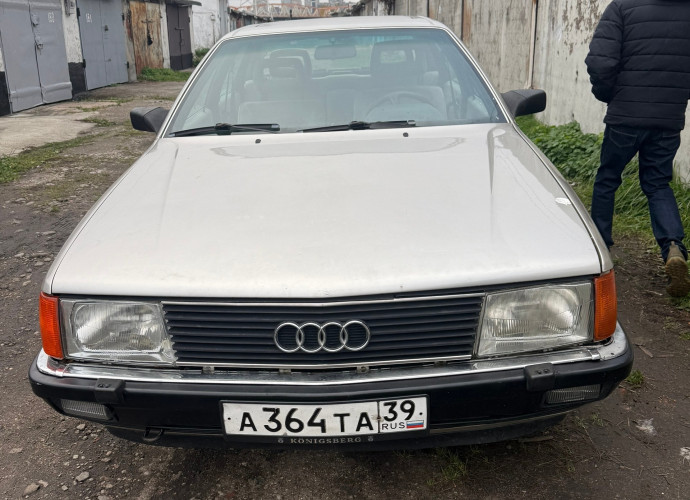 Audi 100, 