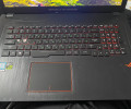 Ноутбук ASUS в комплекте с ковриком, мышкой, охладителем и сумкой