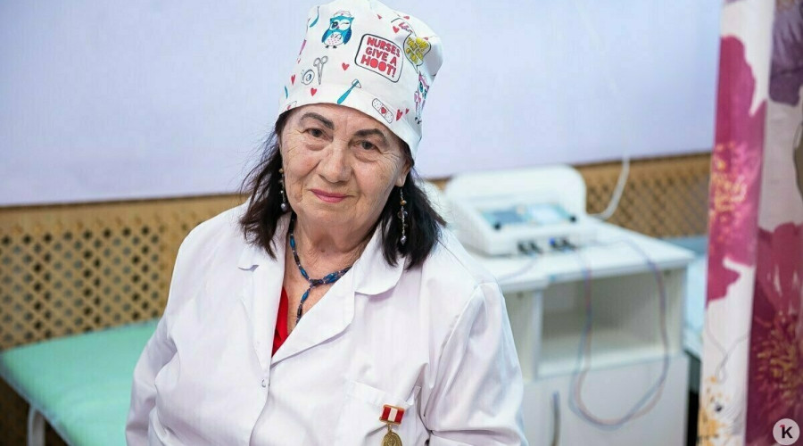 «Говорят, у меня лёгкая рука»: история калининградской медсестры, которая 60 лет проработала в одной поликлинике