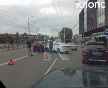 На улице Горького в Калининграде произошло ДТП, движение затруднено