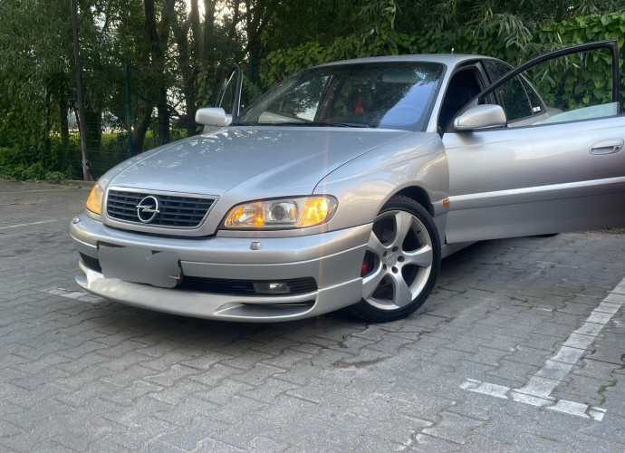 Opel Omega, 