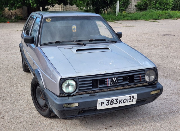 Volkswagen Golf, 1990