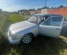 Mercedes-Benz W124, 1990