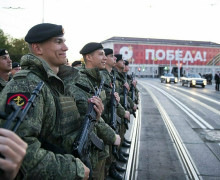Вечерние репетиции Парада Победы изменили движение в центре Калининграда