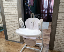 Продам кроватку с матрасом и стульчик-качель