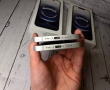 iPhone 16e 128GB в белом цвете