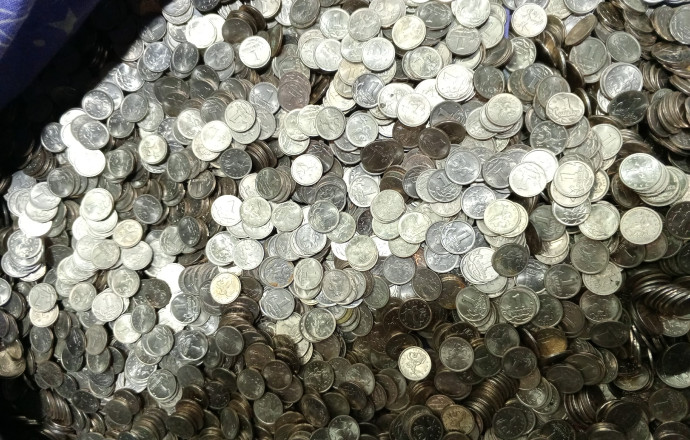 Продам монеты