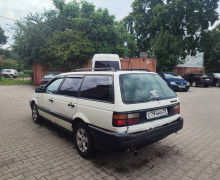Volkswagen Passat, 1989