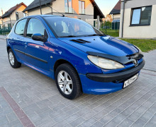 Peugeot 206, 2001
