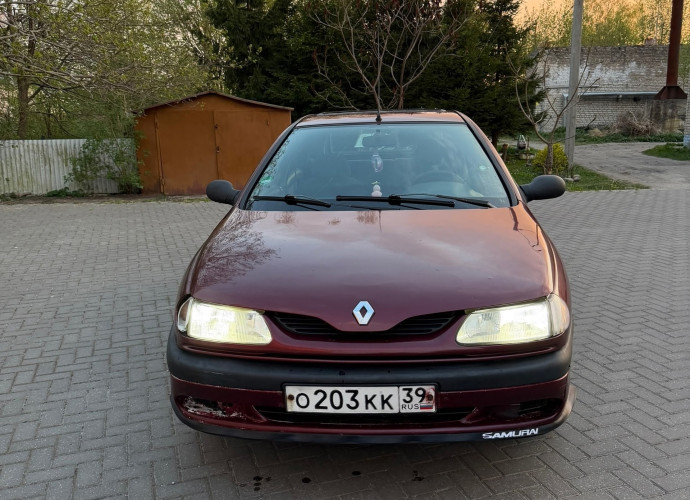 Renault Laguna, 1995