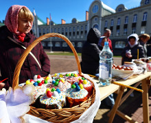 Освящение пасхальных продуктов прошло в Кафедральном соборе Калининграда