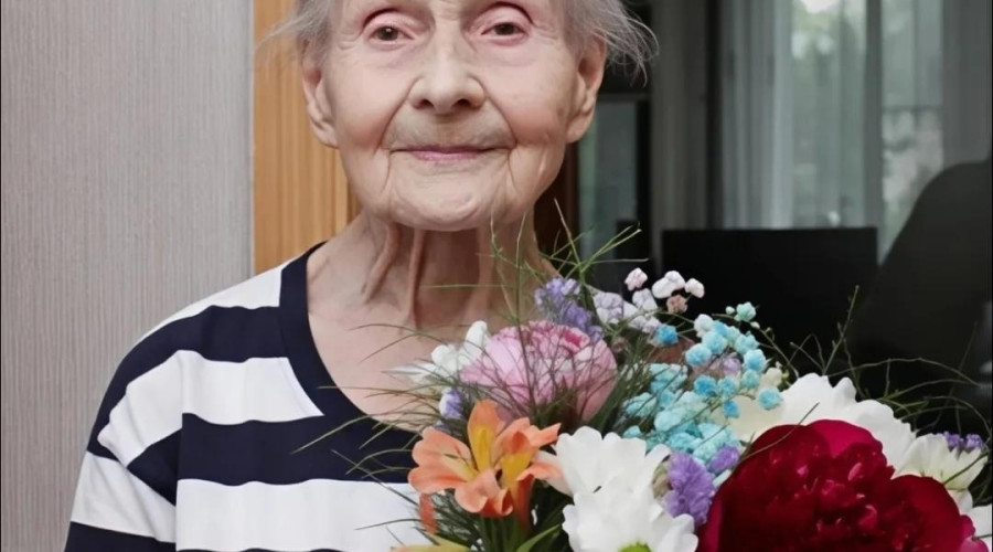 Труженица тыла Людмила Мацулевич из Светлогорска отметила 99-летие