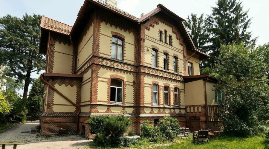 В Калининграде ищут секрет здания, которое «кажется просто домом»