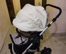 Отдам даром коляску
