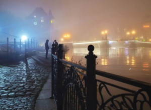 Туманный вечер в Калининграде