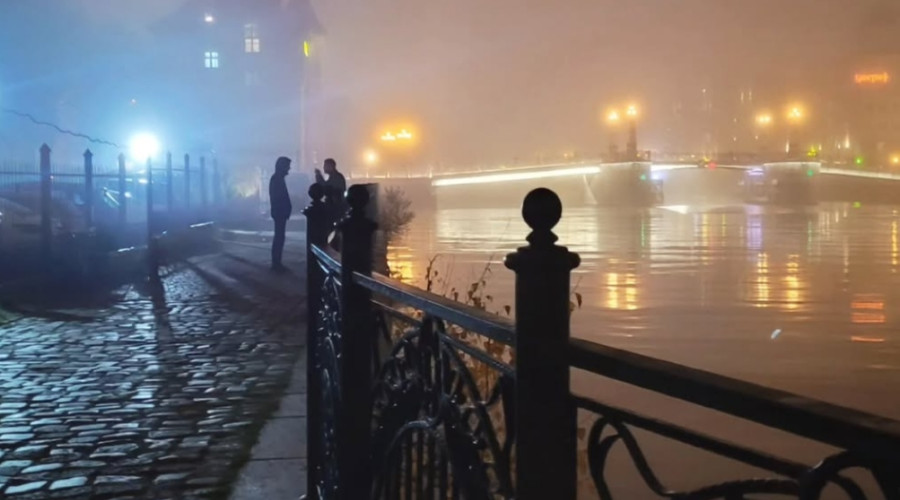 Туманный вечер в Калининграде