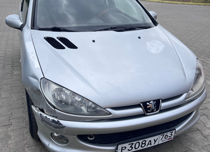 Peugeot 206, 