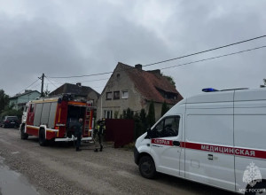 В Черняховском округе при тушении пожара в доме обнаружено тело мужчины
