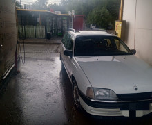 Opel Omega, 