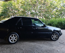 Mercedes-Benz W124, 1987