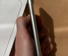 Продаю iPhone 11 128 ГБ, белый