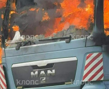 В районе Сокольников загорелся грузовой автомобиль