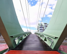 В Калининграде состоялось открытие пешеходного моста от парка «Юность» на остров Канта