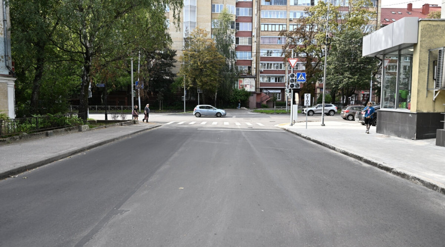 В Калининграде завершена реконструкция перекрёстка улиц Александра Невского и Дадаева